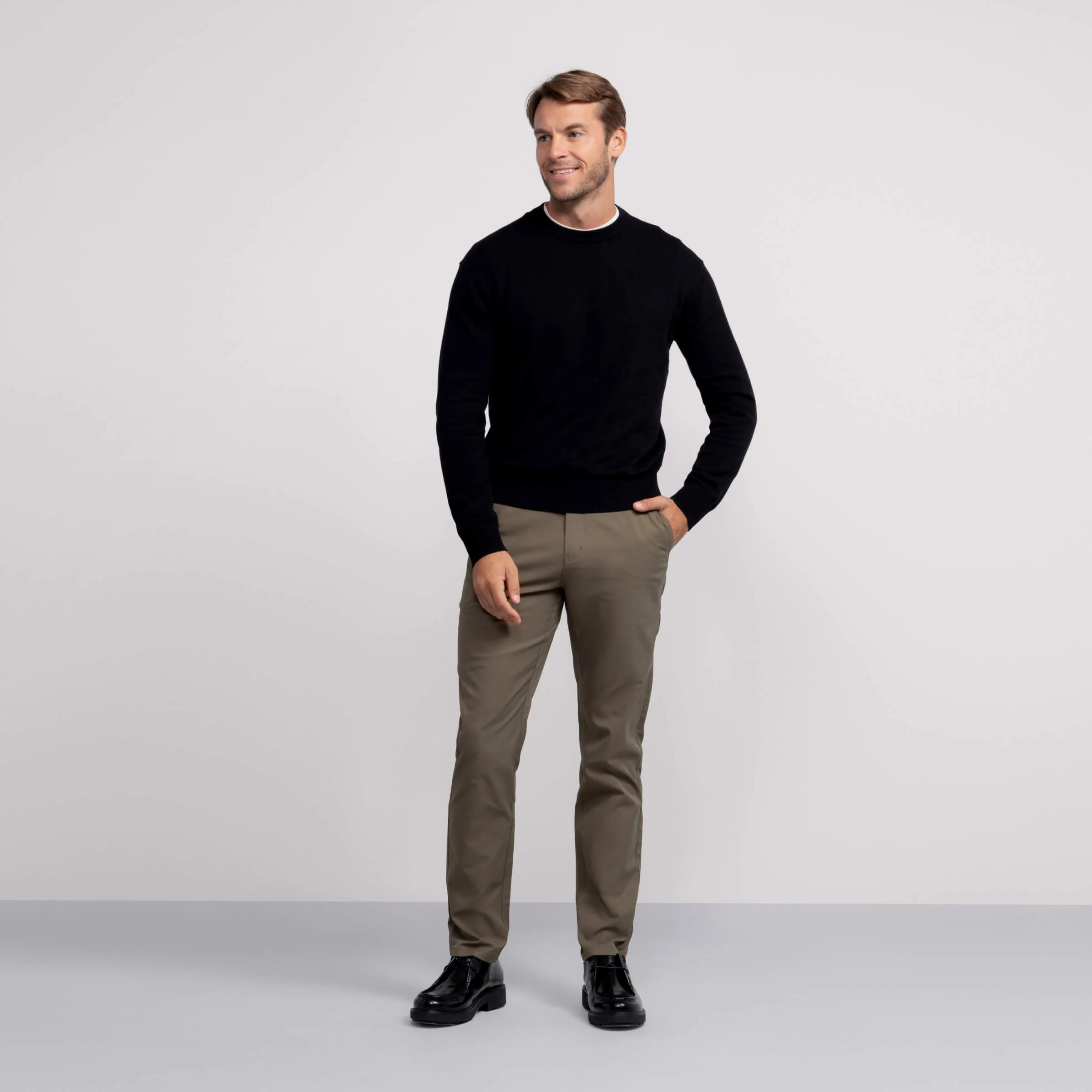 Jetsetter Tech Pant Classic Fit -- Olive Green - Image 4